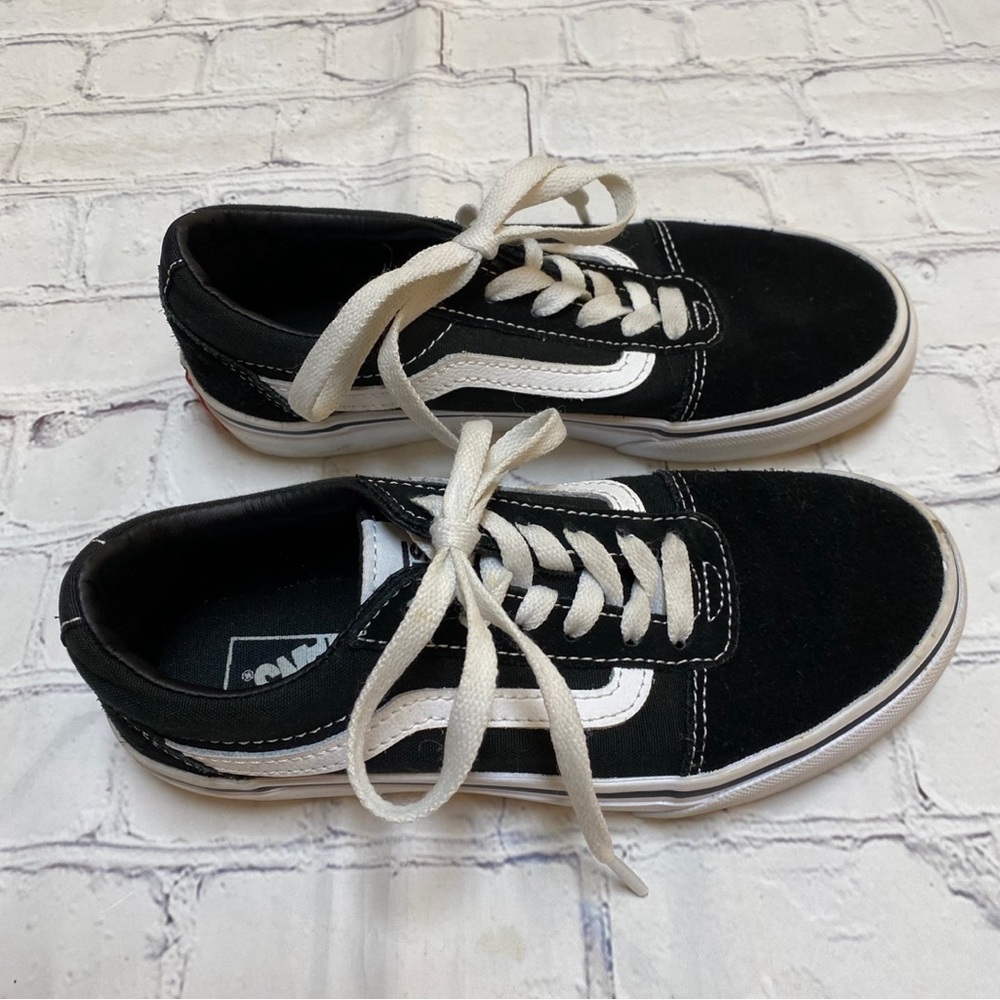 Vans Sneakers Youth Size 2